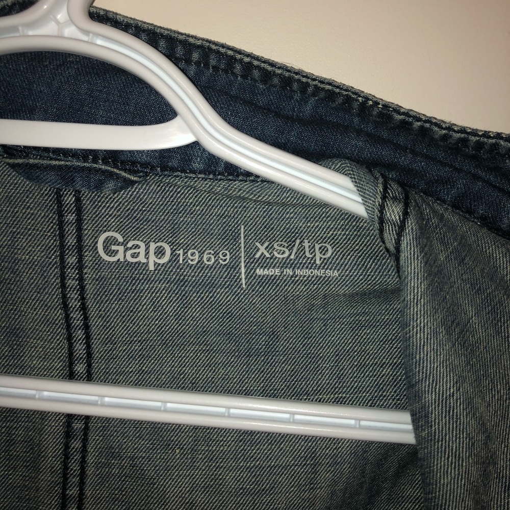 XS Gap Jean Jacket - Picture 4 of 4